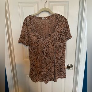 White Cloud animal print top